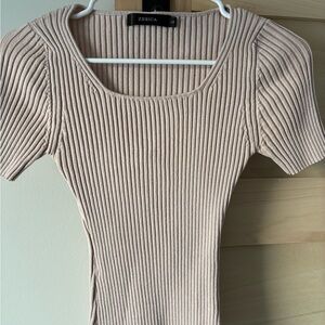 Zesica Ribbed Knit Short Sleeve Top - Cream